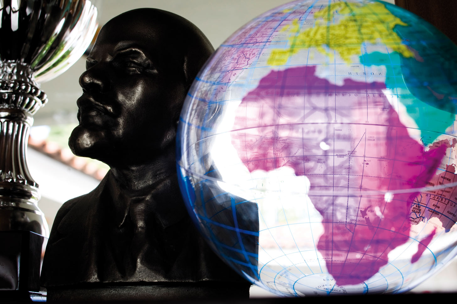 Mozambique- buste de Lénine Mozambique- buste de Lénine