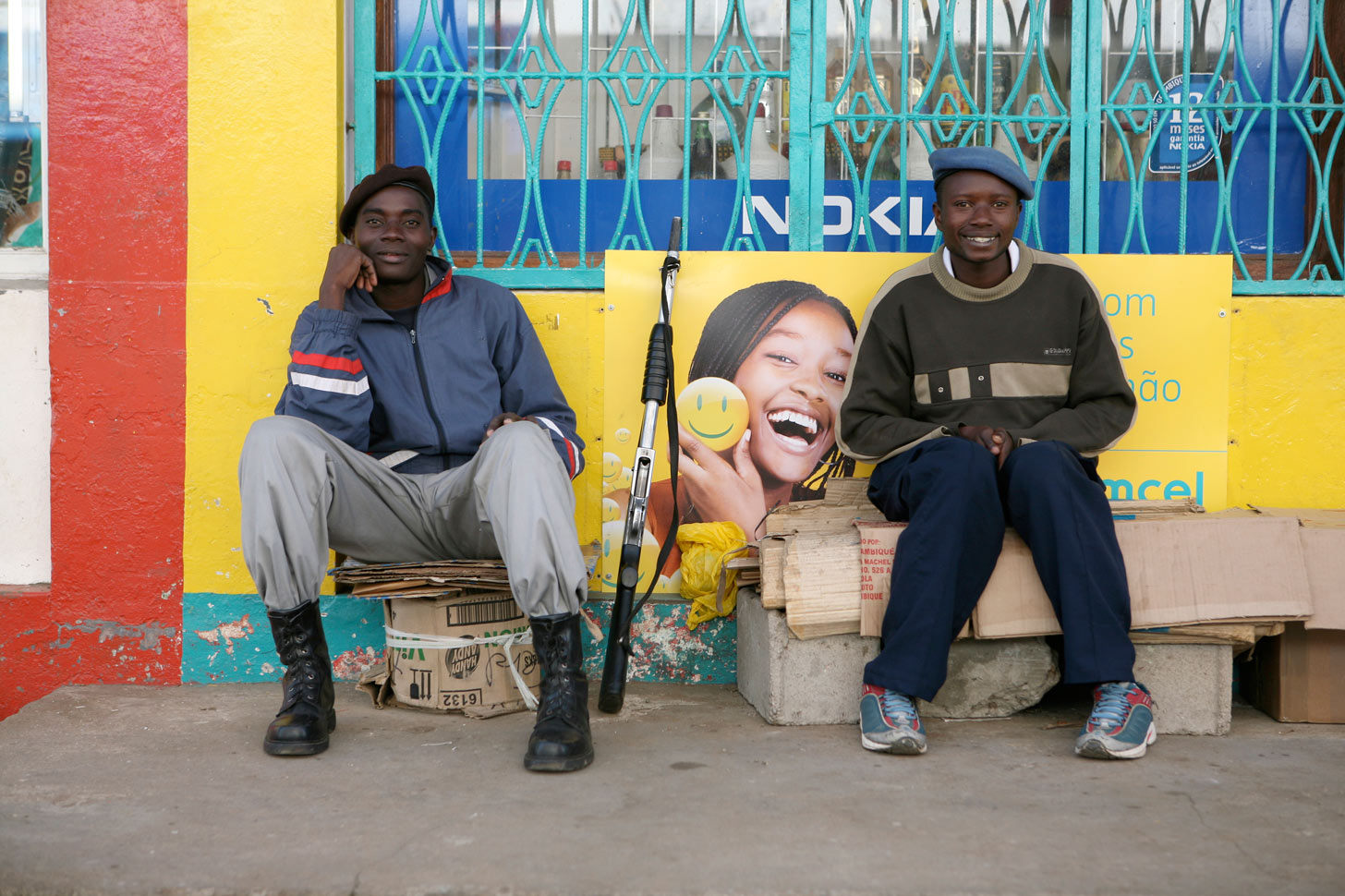 Mozambique- vigiles à Maputo Mozambique- vigiles à Maputo