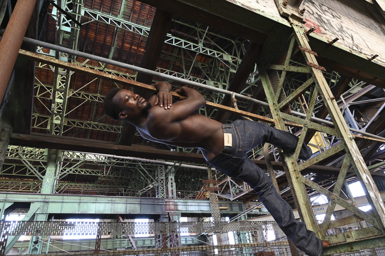 DSC-5702-6 DSC-5702-6